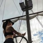 Mila, 44