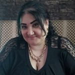 Larisa, 41
