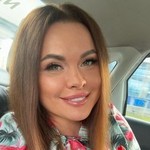 Yuliya, 40
